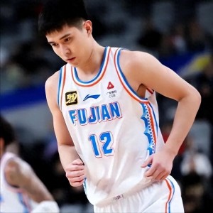 开云登录入口地址-被绝杀依然闪耀！9中9三分狂砍33分，别忘了他曾和林葳齐名